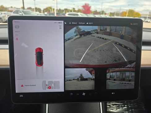 Used 2018 Tesla Model 3 Long Range image 13