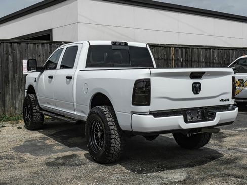 Used 2023 RAM 2500 Tradesman image 10