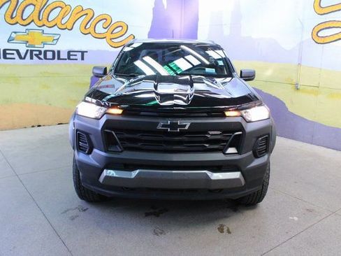 Used 2024 Chevrolet Colorado Trail Boss image 3