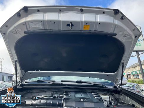 Used 2013 Toyota 4Runner Limited AWD/4WD image 10