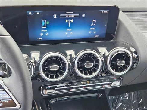 Used 2026 Mercedes-Benz GLA 250 image 15