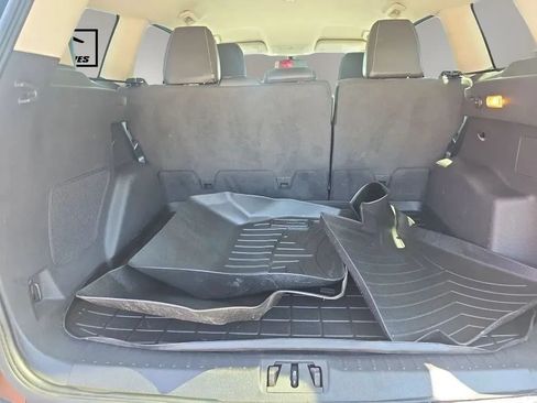 Used 2017 Ford Escape Titanium AWD/4WD image 11