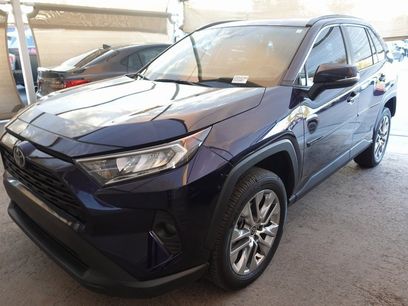 Certified 2021 Toyota RAV4 XLE Premium w/ Carpet Mat Package (TMS)