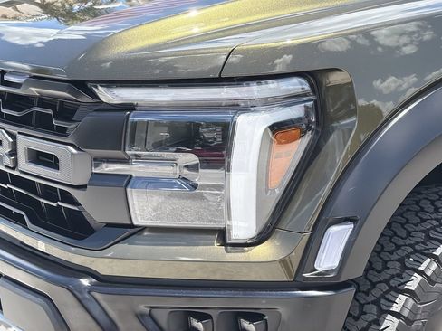 Used 2025 Ford F150 Raptor AWD/4WD image 6