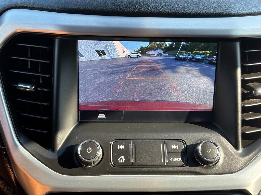 Used 2021 GMC Acadia SLT FWD image 23