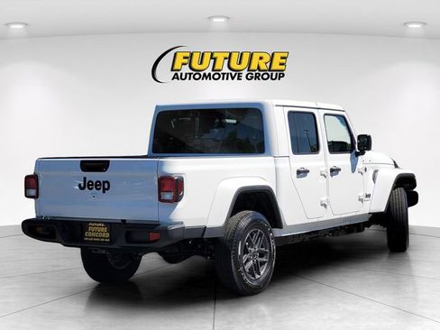New 2026 Jeep Gladiator Sport AWD/4WD image 4