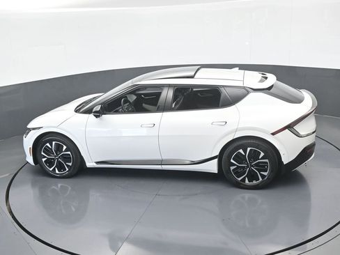 Used 2024 Kia EV6 GT-Line image 59
