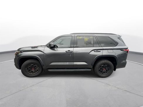 Used 2023 Toyota Sequoia TRD Pro AWD/4WD image 9