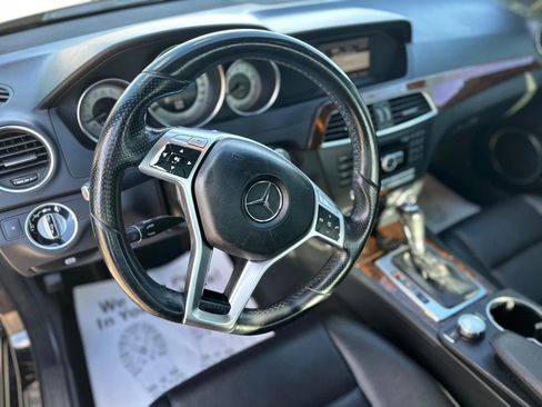 Used 2014 Mercedes-Benz C 250 Sedan image 30