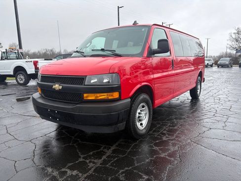Used 2020 Chevrolet Express 3500 LS RWD image 1