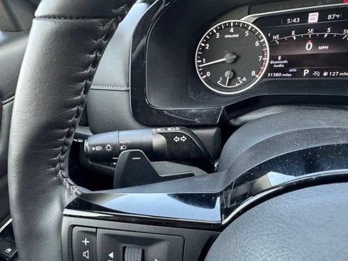 Used 2023 Nissan Pathfinder SL AWD/4WD image 24