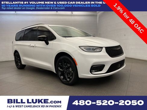 New 2026 Chrysler Pacifica Limited w/ S Appearance Package AWD/4WD image 1