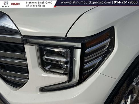 Used 2023 GMC Sierra 1500 SLT w/ SLT Premium Package image 9