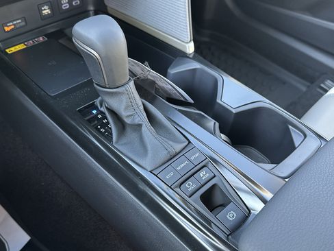 New 2026 Toyota Camry SE w/ Convenience Package image 24