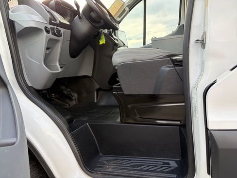 Used 2018 Ford Transit 250 148 Low Roof image 9