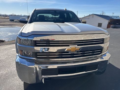 Used 2015 Chevrolet Silverado 2500 LT image 2
