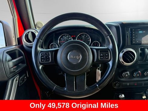 Used 2014 Jeep Wrangler Rubicon w/ Power Convenience Group image 12