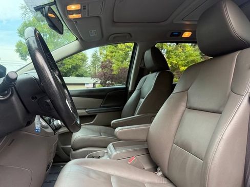 Used 2013 Honda Odyssey Touring image 9