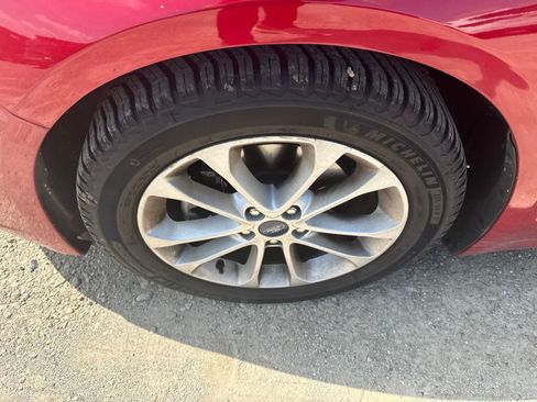 Used 2020 Ford Fusion SE FWD image 6