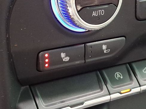 Used 2021 GMC Sierra 1500 Elevation image 25