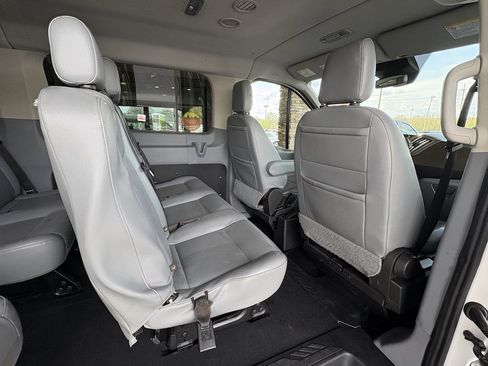 Used 2017 Ford Transit 350 XL image 22