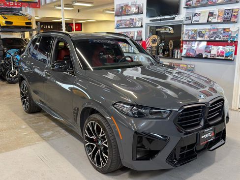 Used 2024 BMW X5 M Competition w/ Executive Package image 3