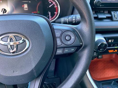 Used 2019 Toyota RAV4 Adventure image 23