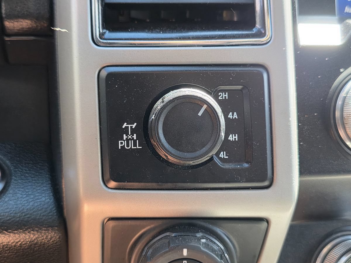 Used 2019 Ford F150 Lariat w/ Equipment Group 502A Luxury AWD/4WD image 47