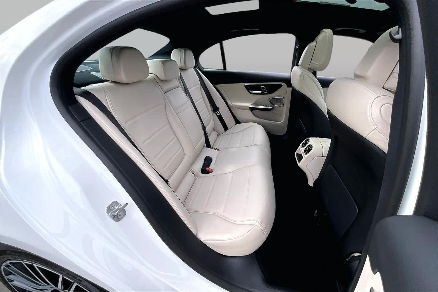 Used 2024 Mercedes-Benz C 300 4MATIC Sedan image 20