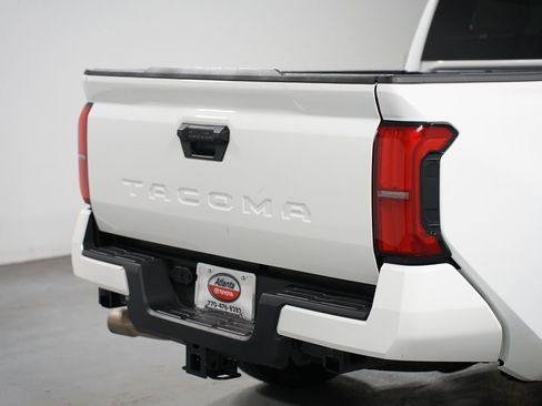 Certified 2024 Toyota Tacoma SR5 image 9
