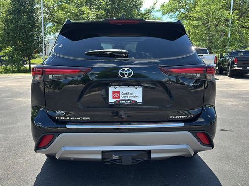 Used 2026 Toyota Highlander Platinum AWD/4WD image 18