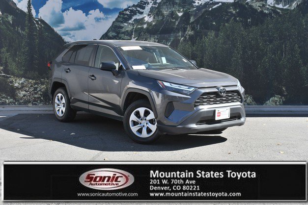 Used 2025 Toyota RAV4 LE AWD/4WD image 1