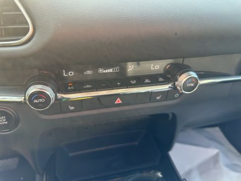 Used 2025 MAZDA CX-30 AWD 2.5 S w/ Preferred Package image 27