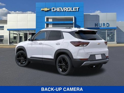 New 2026 Chevrolet TrailBlazer LT w/ Midnight Edition AWD/4WD image 4