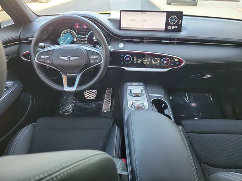 Used 2024 Genesis GV70 2.5T w/ Sport Prestige Package image 13