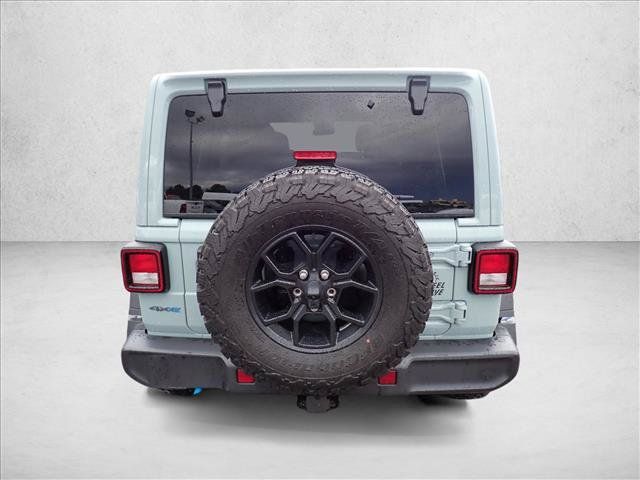 Used 2024 Jeep Wrangler Unlimited AWD/4WD image 3