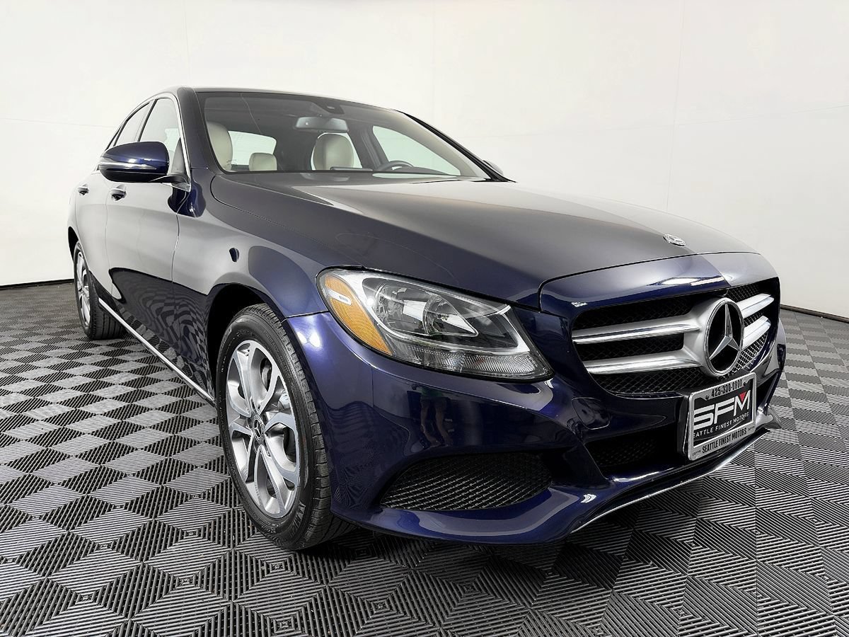 Used 2018 Mercedes-Benz C 300 4MATIC Sedan image 5