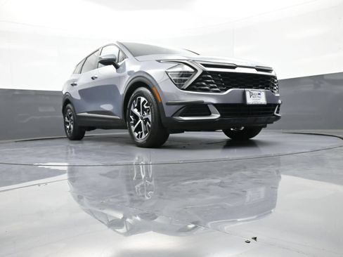 Certified 2024 Kia Sportage EX FWD image 27