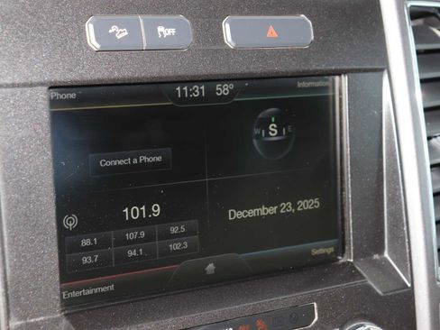 Used 2015 Ford F150 XLT w/ Equipment Group 302A Luxury image 27