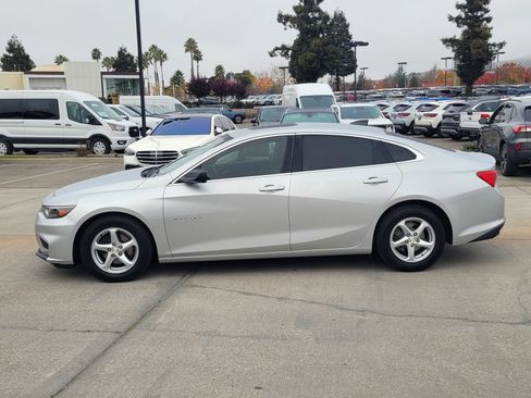Used 2018 Chevrolet Malibu LS image 7