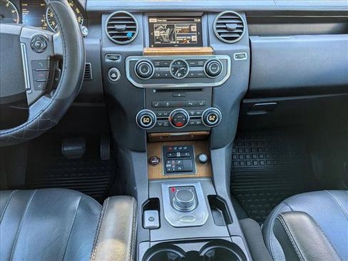 Used 2016 Land Rover LR4 HSE image 20