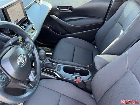 Certified 2025 Toyota Corolla LE FWD image 21