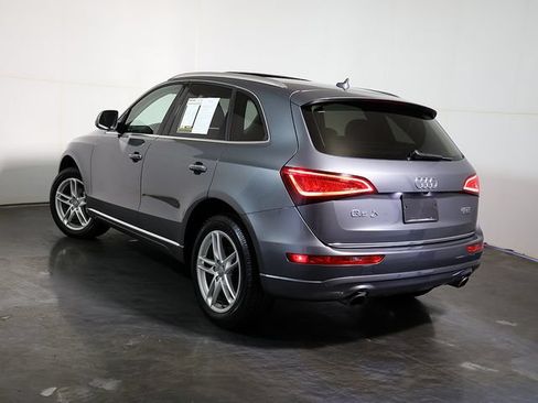 Used 2017 Audi Q5 2.0T Premium Plus w/ Technology Package AWD/4WD image 2