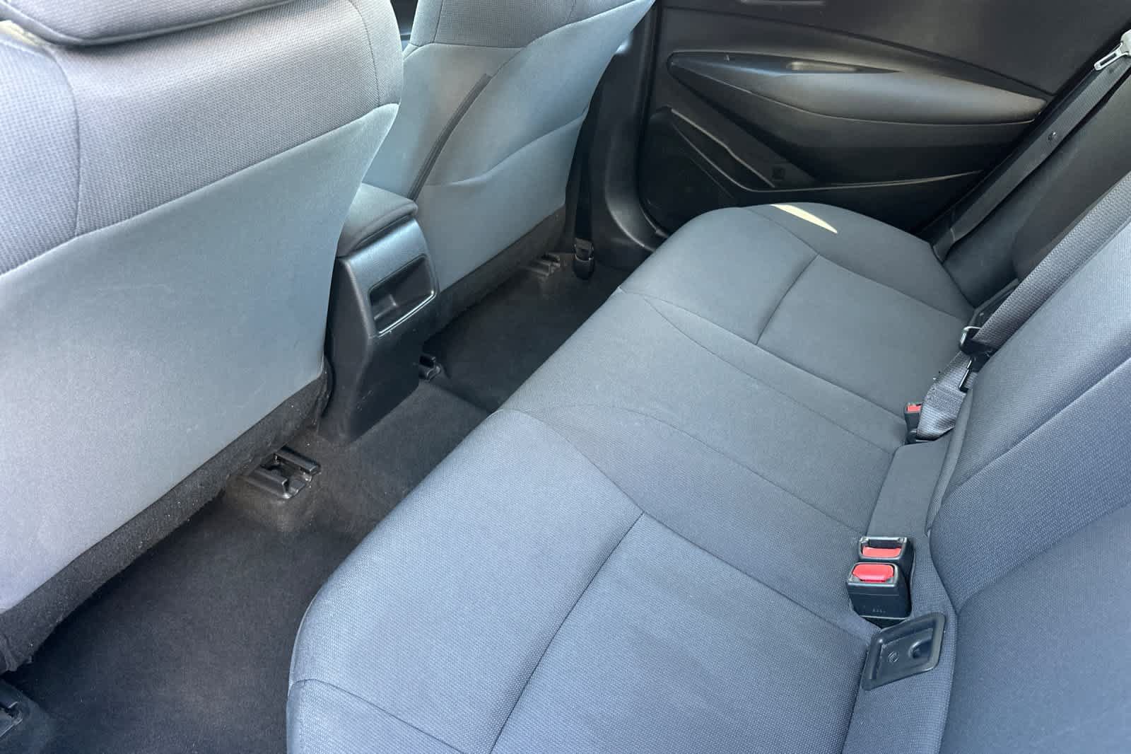 Used 2021 Toyota Corolla LE FWD image 4