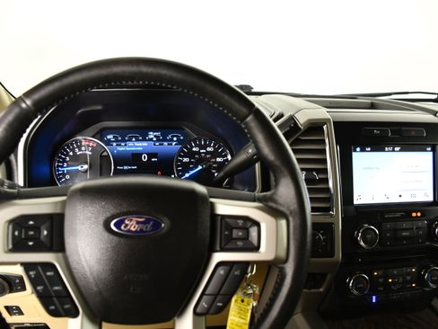 Used 2017 Ford F250 Lariat w/ Chrome Package AWD/4WD image 19