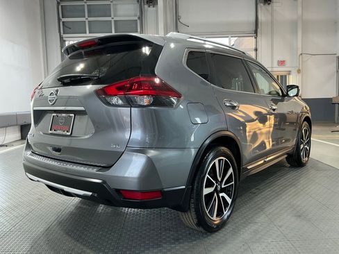 Used 2018 Nissan Rogue SL w/ Premium Package image 24
