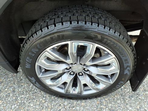 Used 2024 GMC Sierra 1500 Denali w/ Denali Reserve Package image 9