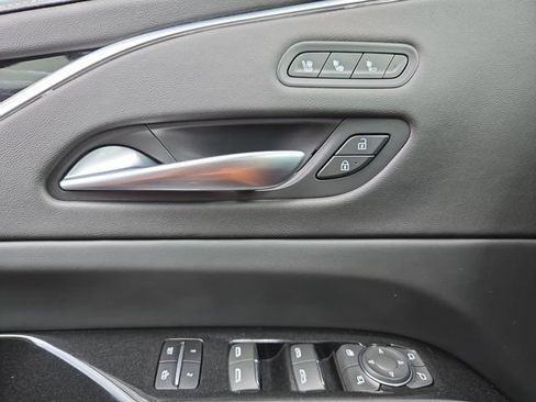 Used 2023 Cadillac Escalade Sport AWD/4WD image 28