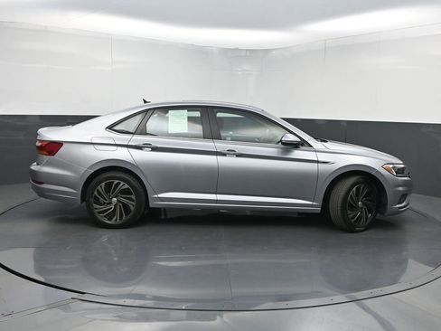 Used 2019 Volkswagen Jetta SEL Premium FWD image 42