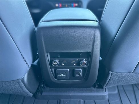 Used 2023 Buick Enclave Premium w/ Experience Buick Package image 25